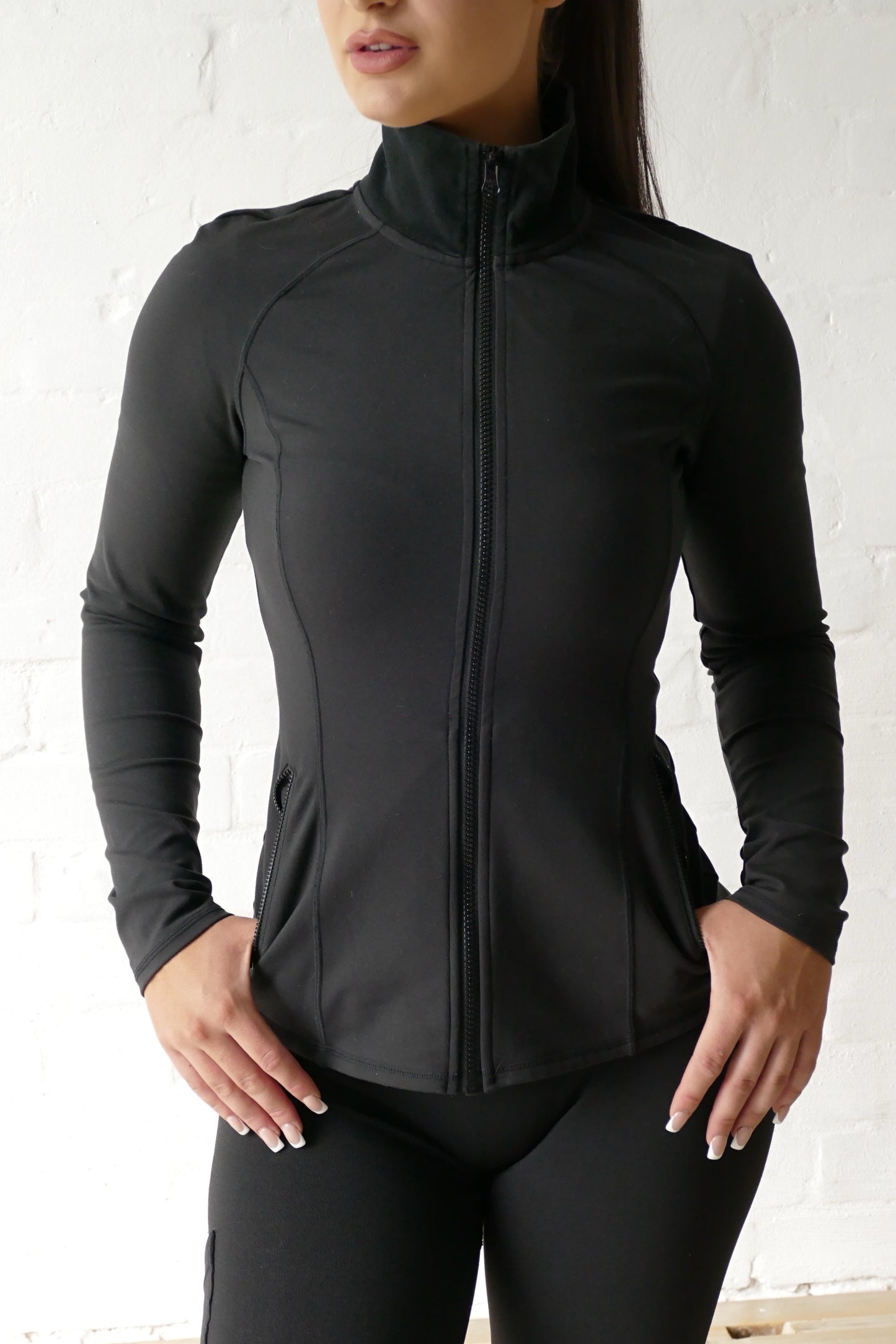 Contour Midlayer Jacket In Black