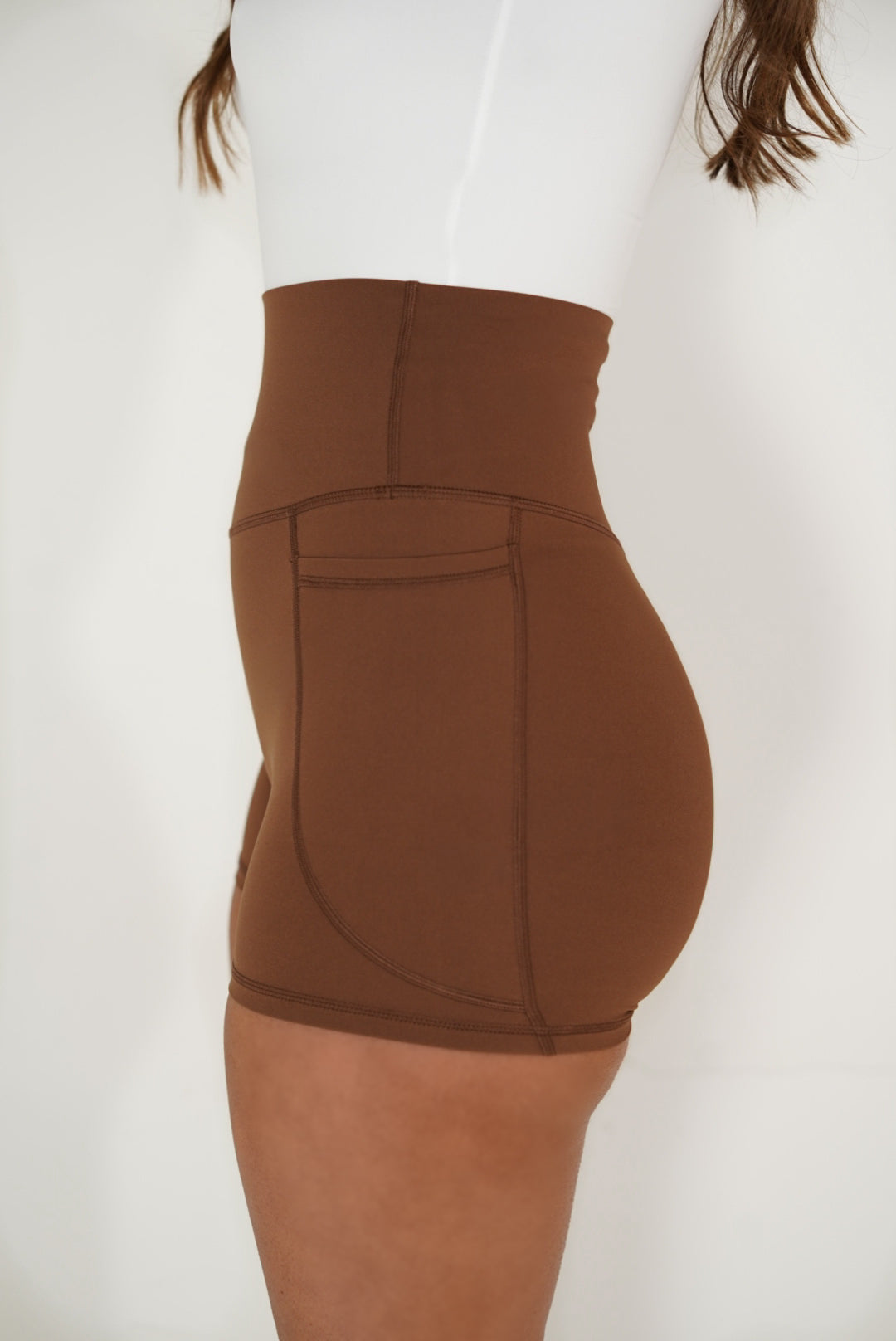 Flex Shorts in Chocolate Brown