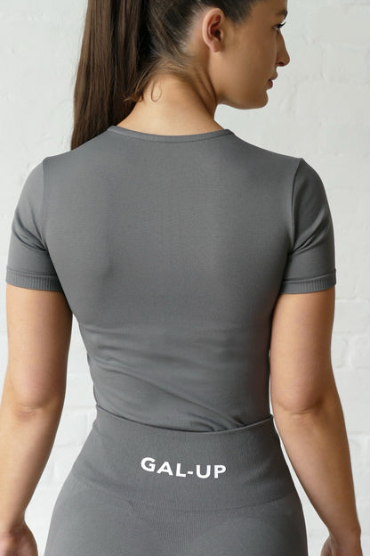 Seamless Define Training Top In Charcoal