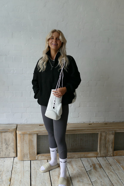 1/2 Zip Sweatshirt in Black
